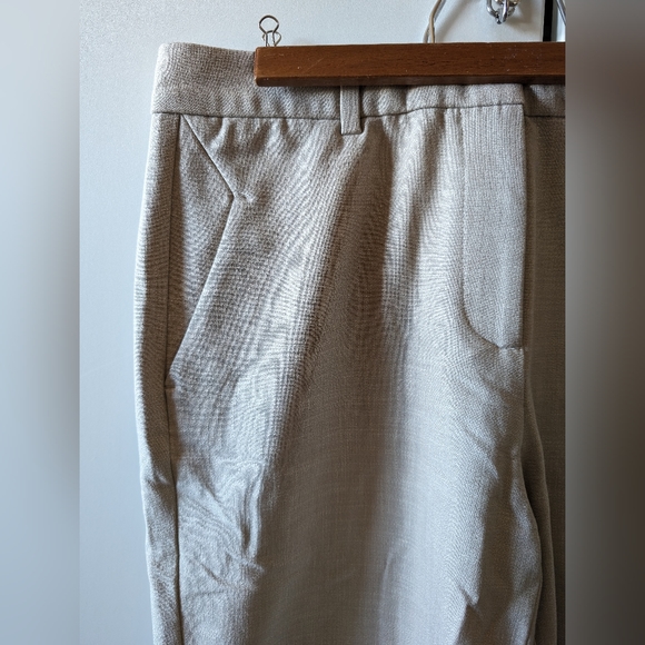 Five Units Kylie Straight Leg Bermuda Shorts - Picture 2 of 9